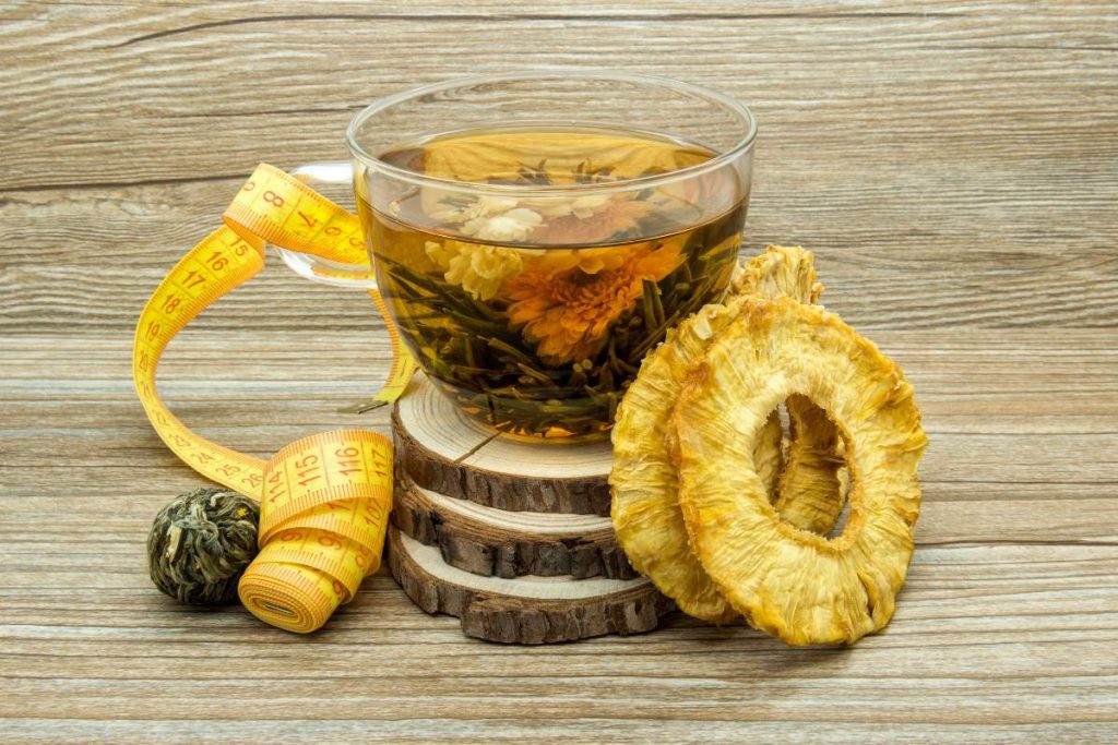 Chá de Casca de Abacaxi